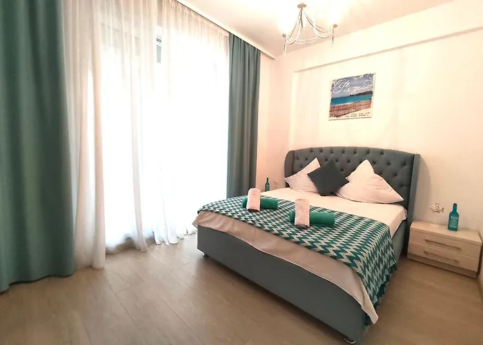 First Wave Ap 8 Apartment