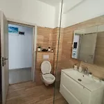 First Wave Ap 8 Năvodari