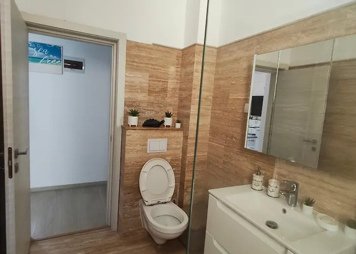 First Wave Ap 8 那沃达利