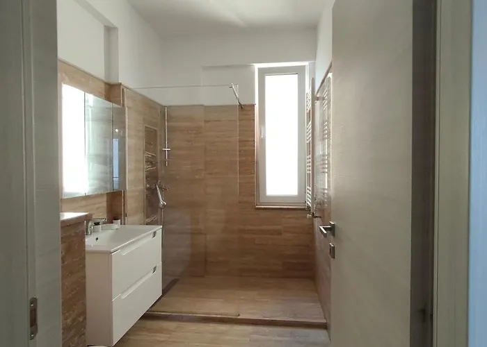 First Wave Ap 8 那沃达利